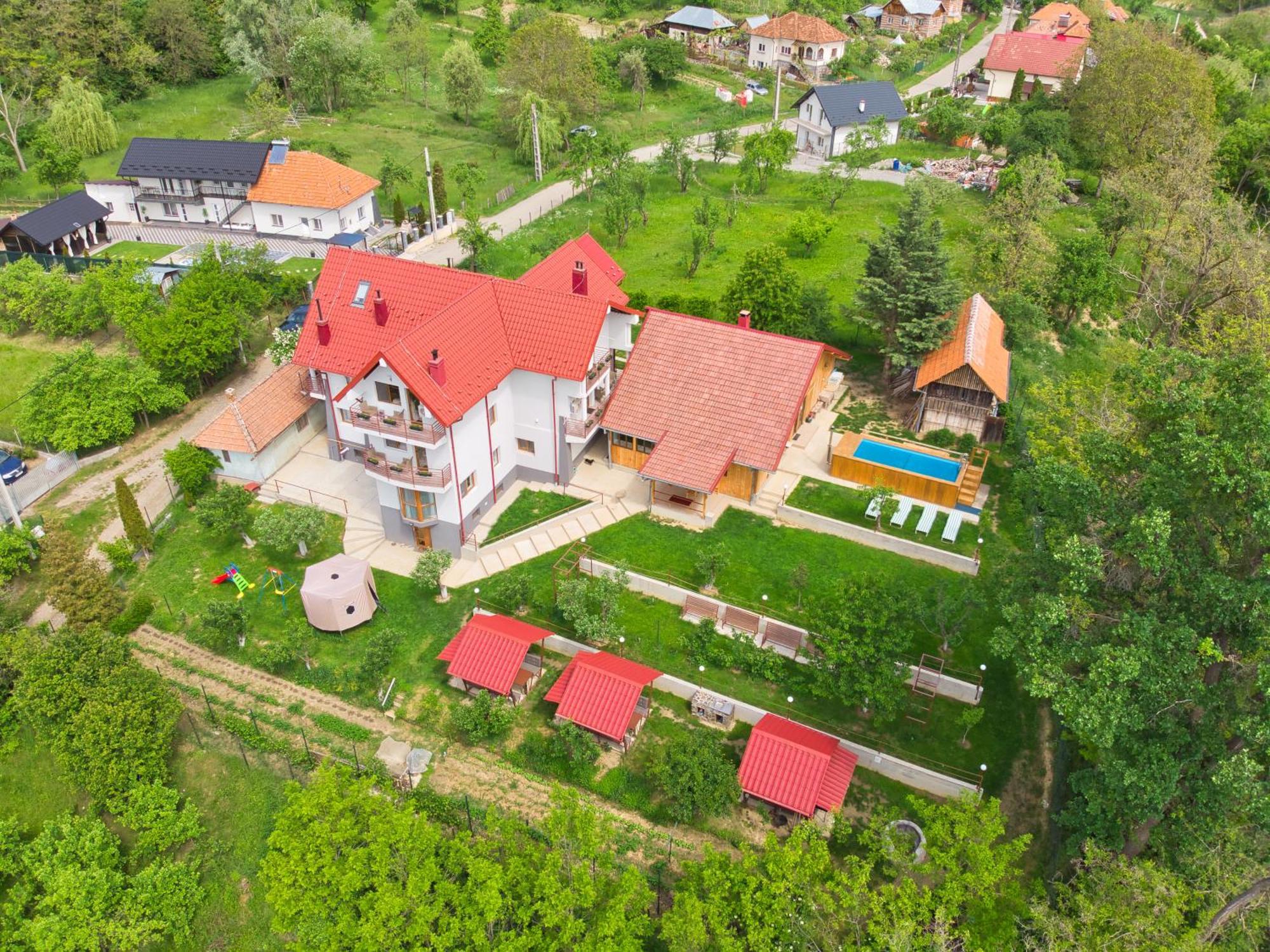 Perla Argesului, Ciubar, Piscina, Lift, Gratar, Cabana, Pensiuni, Hotel Cazare Transfagarasan Curtea De Arges Albestii de Arges Экстерьер фото