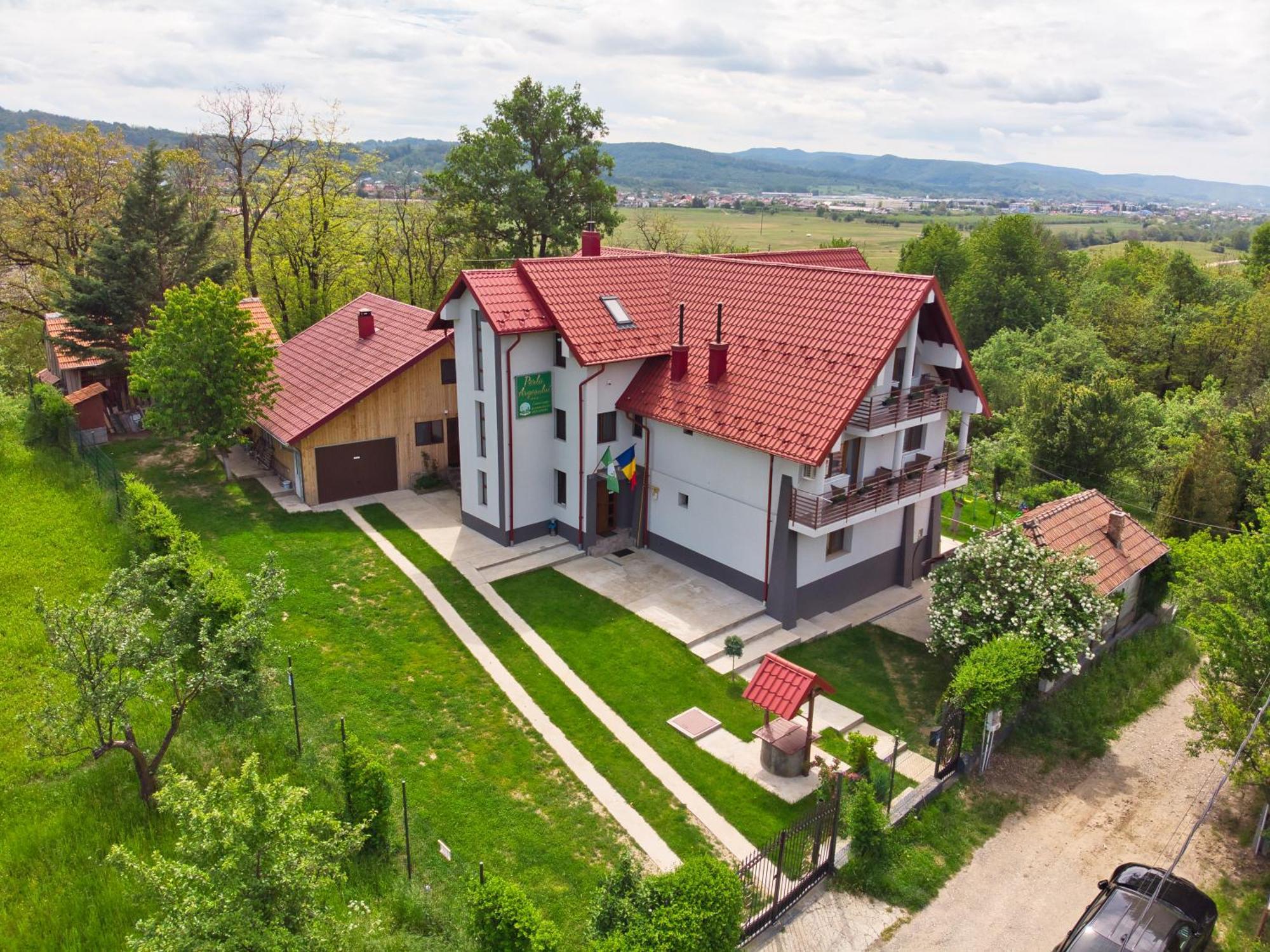 Perla Argesului, Ciubar, Piscina, Lift, Gratar, Cabana, Pensiuni, Hotel Cazare Transfagarasan Curtea De Arges Albestii de Arges Экстерьер фото